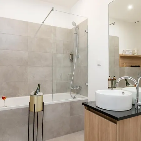 דירה Slawinska 6 With Balcony By Renters *
