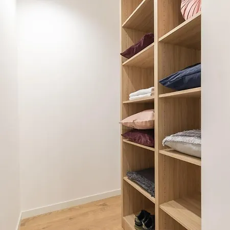 דירה Slawinska 6 With Balcony By Renters *