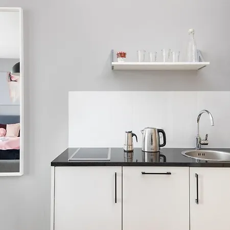 Apartment Slawinska 6 With Balcony By Renters *