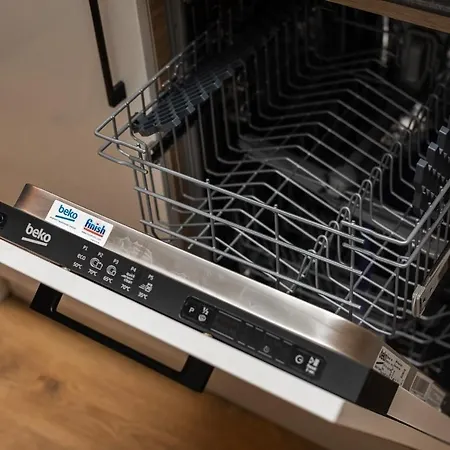 Slawinska 6 With Balcony By Renters