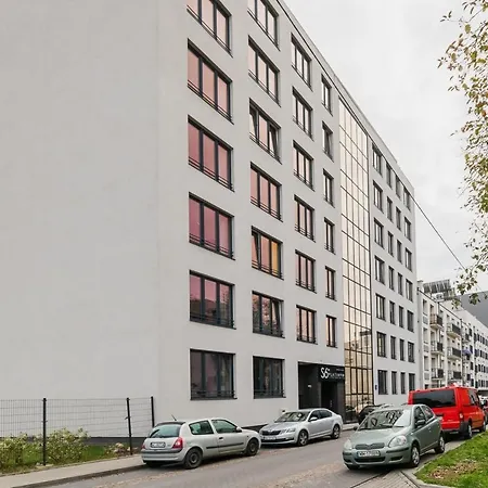 Slawinska 6 With Balcony By Renters * Varsovie